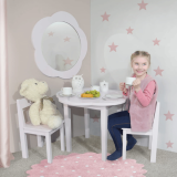 stolik_dla_dziewczynki.png