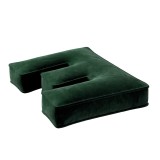 poduszka-literka-E-butelkowa-zielen.jpeg