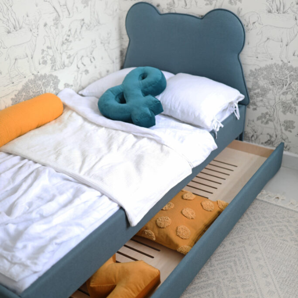 lozko-tapicerowane-podwojne-zaglowekdla-nastolatkow.png