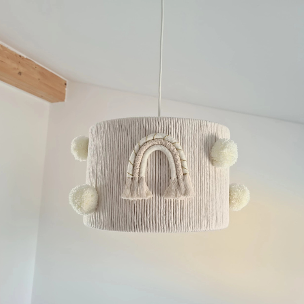 lampa-klosz-boho-recznie-robiona-tecza-ze-zlota-nicia.png