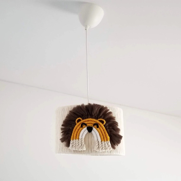 lampa-z-lwem-safari-warszawa.png