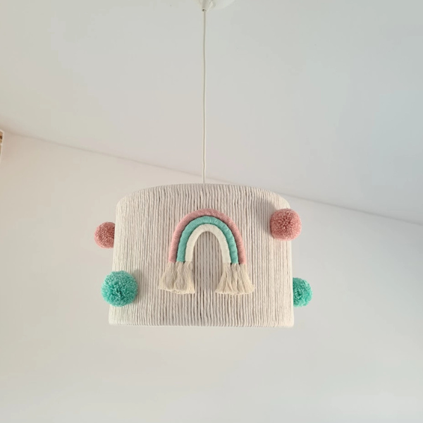 lampa-sufitowa-z-tecza-mietowa.png
