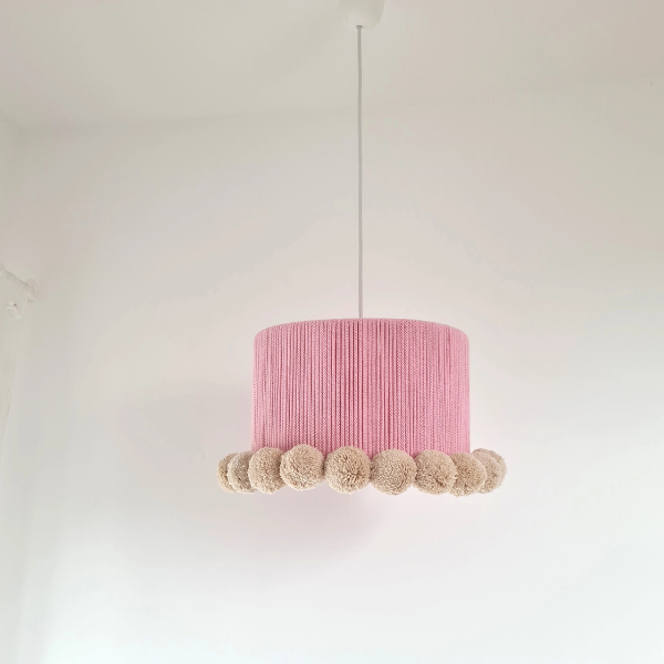 lampa-sufitowa-rozowa-dzieciecza.png
