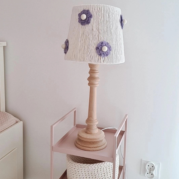 lampka-nocna-boho-fioletowe-stokrotki.png