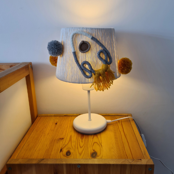 lampa-nocna-stolowa-kosmiczna.png