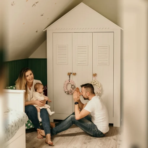 duza_szafa_dziecieca_domek.webp