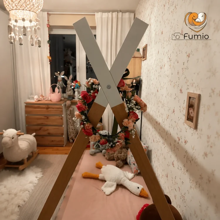 Detal łóżka tipi – konstrukcja domku