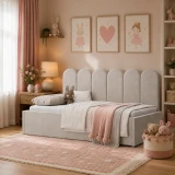lokoz_dla_dziecka_z_plecami_tapicerowanymi.webp