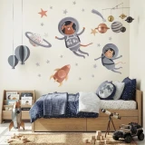 naklejka-nascienna-astro-pies-i-kot-do-pokoju-chlopca.webp
