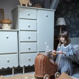 oliwkowa_komoda_babushka.webp