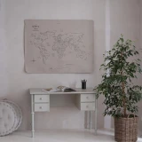 gdzie_kupic_porzadne_biuro_dla_malej_dziewczynki.webp