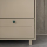 szafa_na_niskich_nozkach.webp