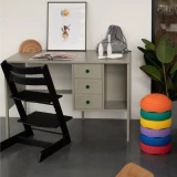 zielone_biurko_dzieciece.webp