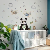 naklejka-nascienna-tropiki-panda-do-pokoju-niemowlaka.webp