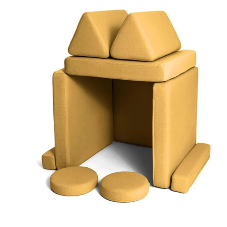 musztardowa_sofa_dla_dzieci.webp