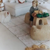 dywan-korolowe-linie-bezowy-boho.webp