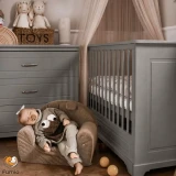 szare_meble_dla_noworodka.webp
