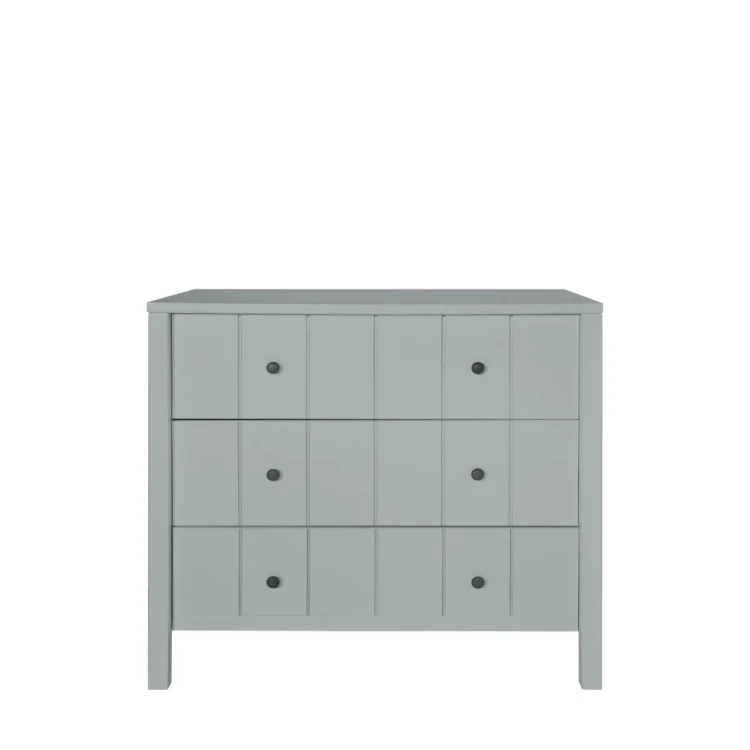 szara-komoda-z-czarnymi-uchwytami.webp