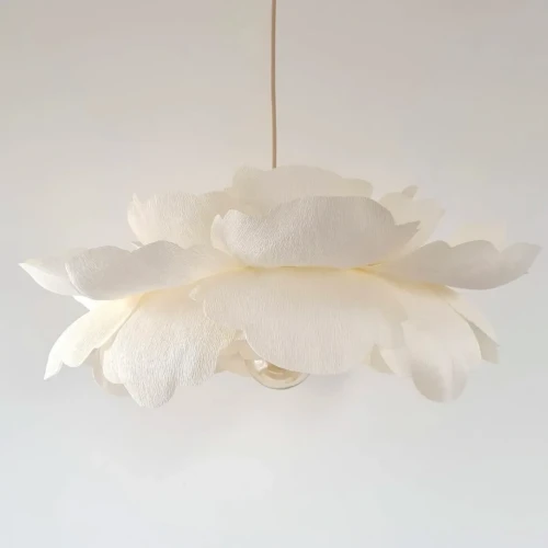 Lampa sufitowa Piwonia ecru z kwiatowym abażurem