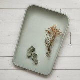 Mata do przewijania sage green z akcesoriami do pielęgnacji