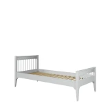 Szare łóżko Carmela 90×200 cm z drewna – widok z boku