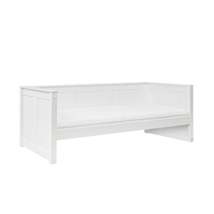 Białe łóżko-sofa Collet z bokami, widok z boku na białym tle