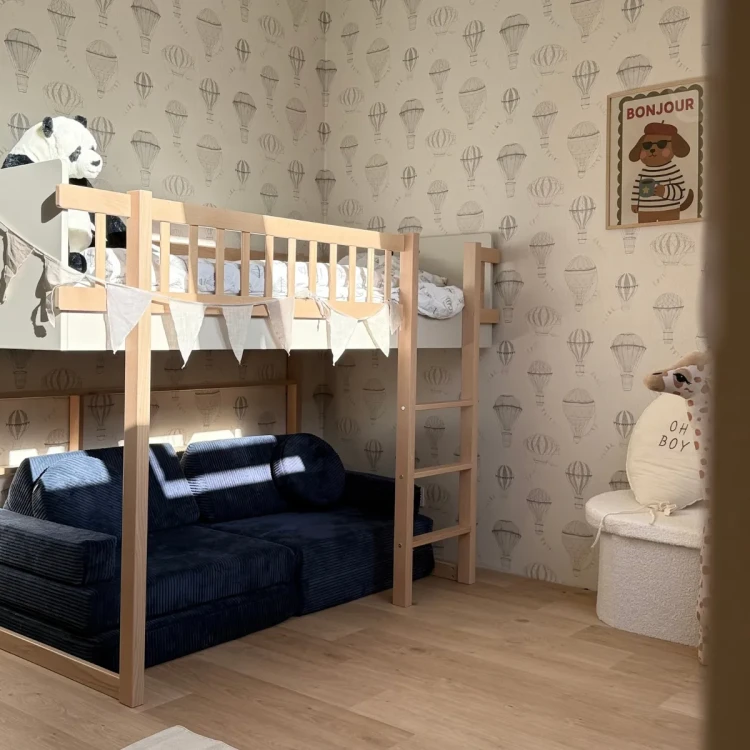 Łóżko antresola BASIC 90x200 w pokoju dziecka
