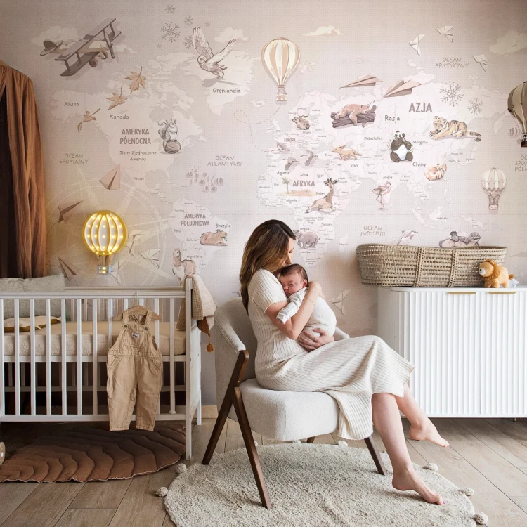 Tapeta z mapą świata Wanderlust Neutral w pokoju dziecka