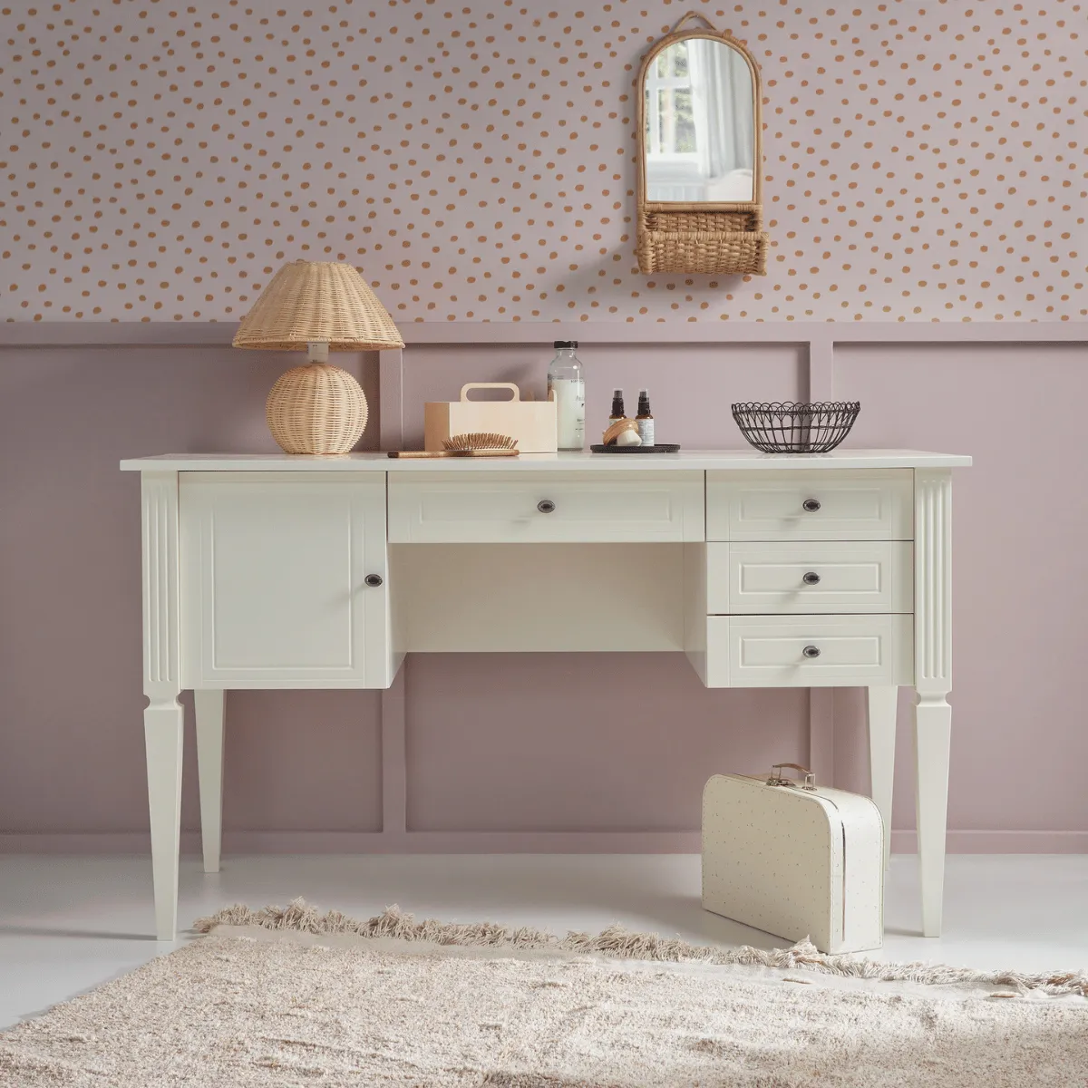 Białe biurko sekretarzyk Bellamy Ines White z 4 szufladami