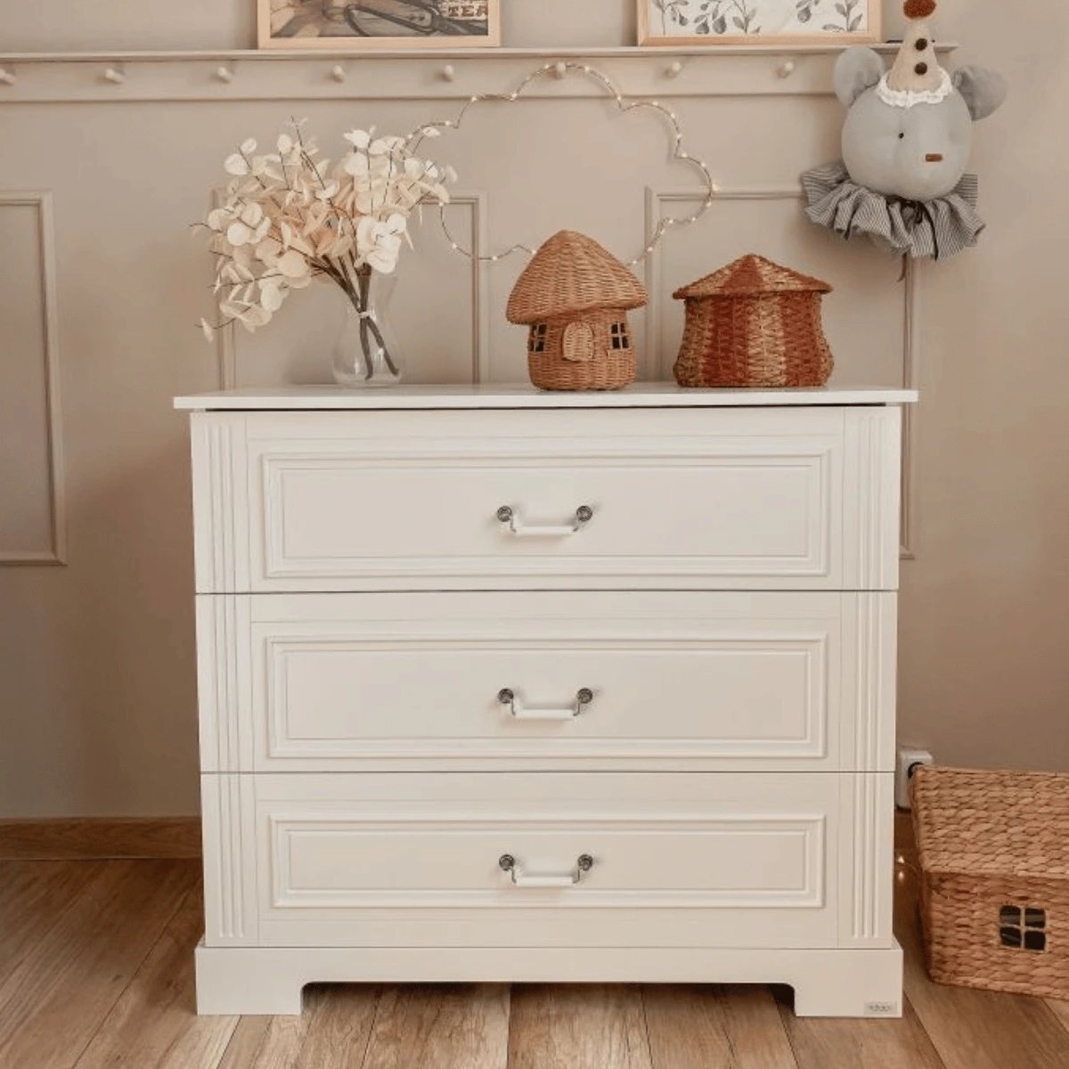 Komoda dziecięca Bellamy Ines 3 szuflady biała elegant white do pokoju dziecka