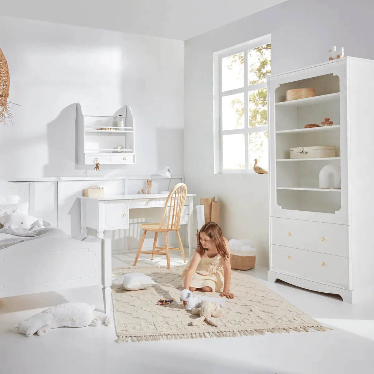 biurko dziecięce Bellamy Royal białe do pokoju dziecka