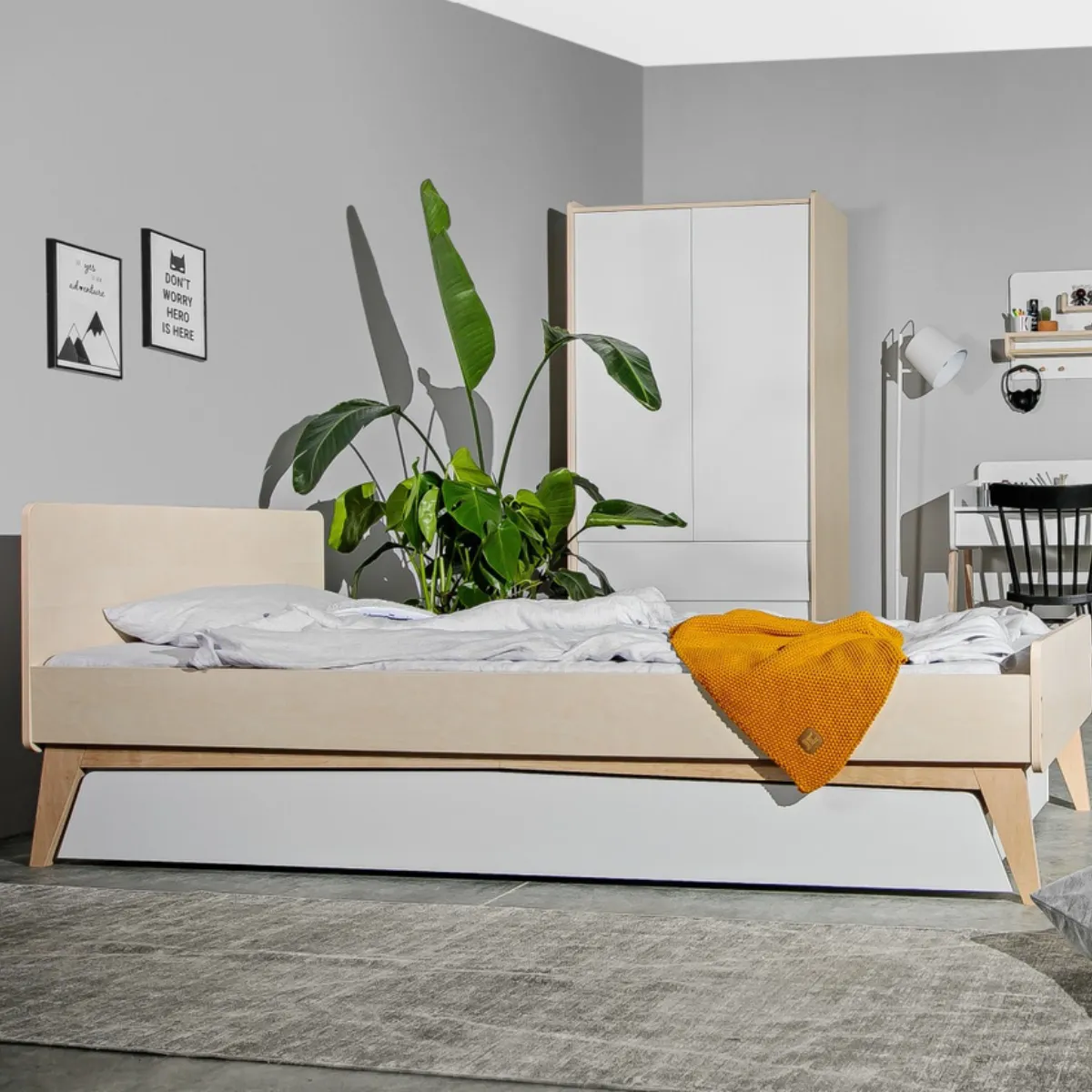 szafka na kółkach Bellamy So Sixty z 2 szufladami