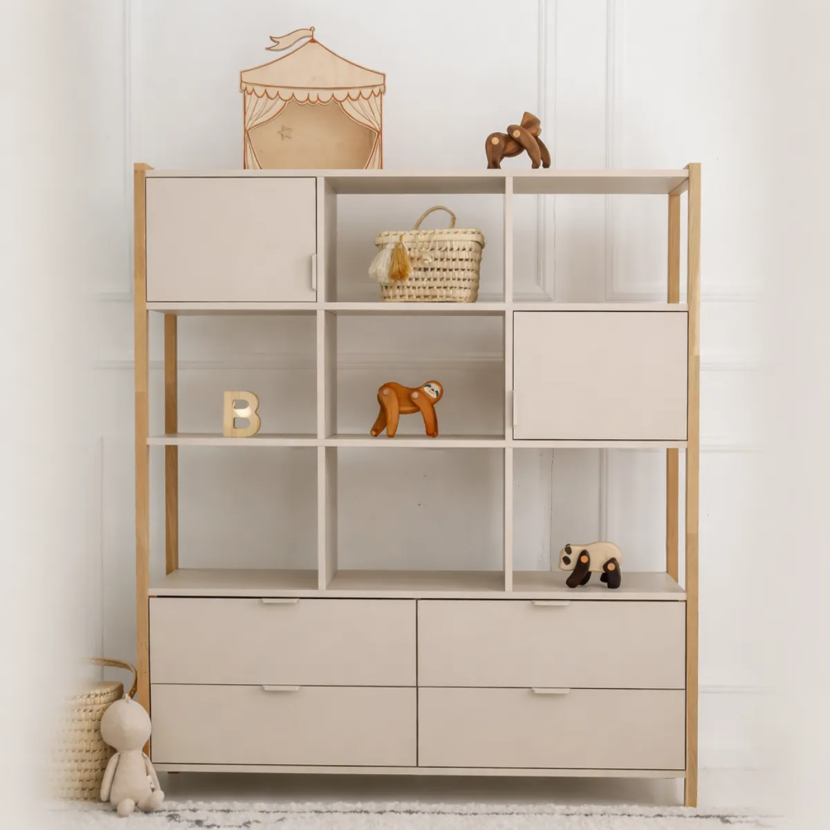 regał Versa Wide w pokoju dziecka