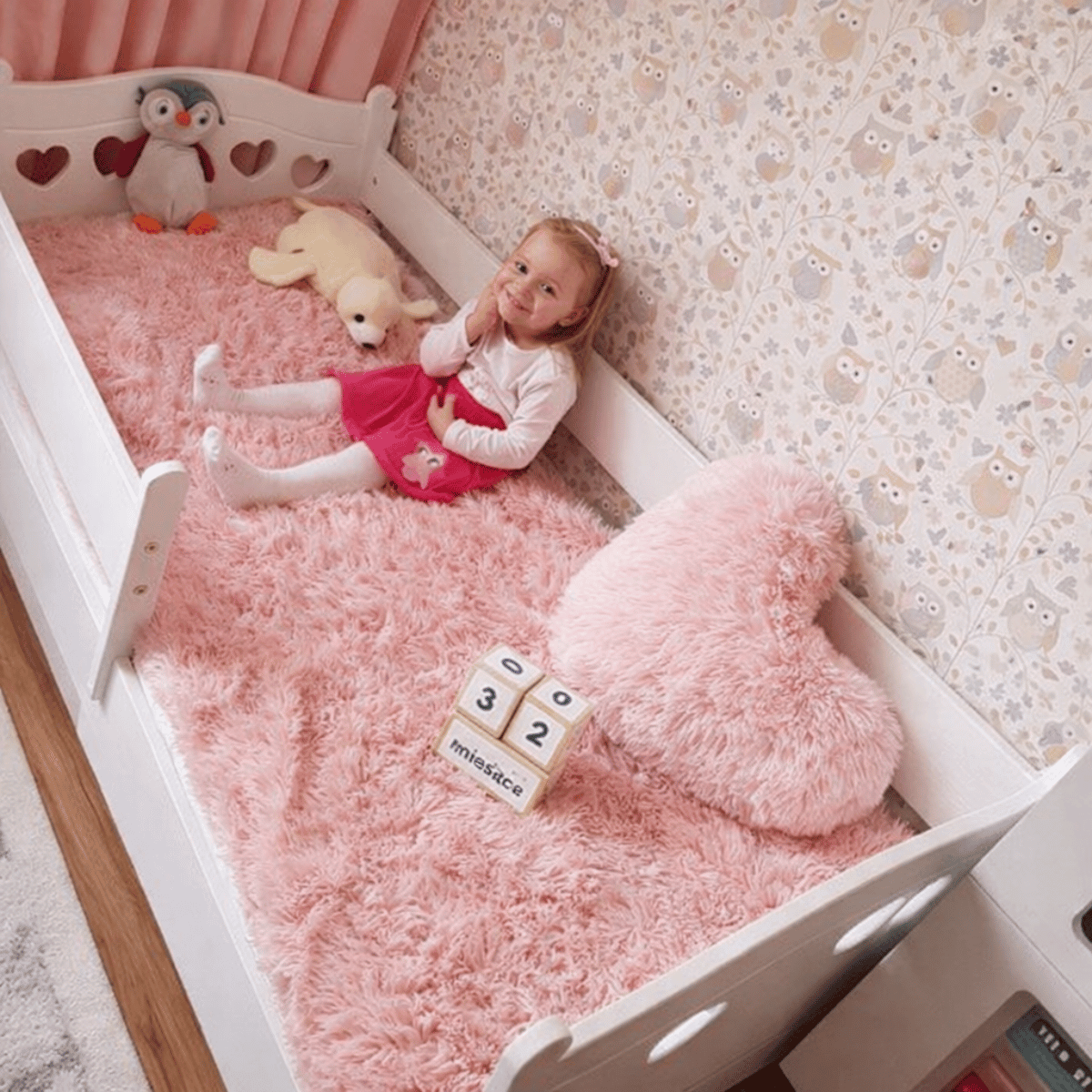 Łóżko dziecięce HEART w pokoju dziewczynki