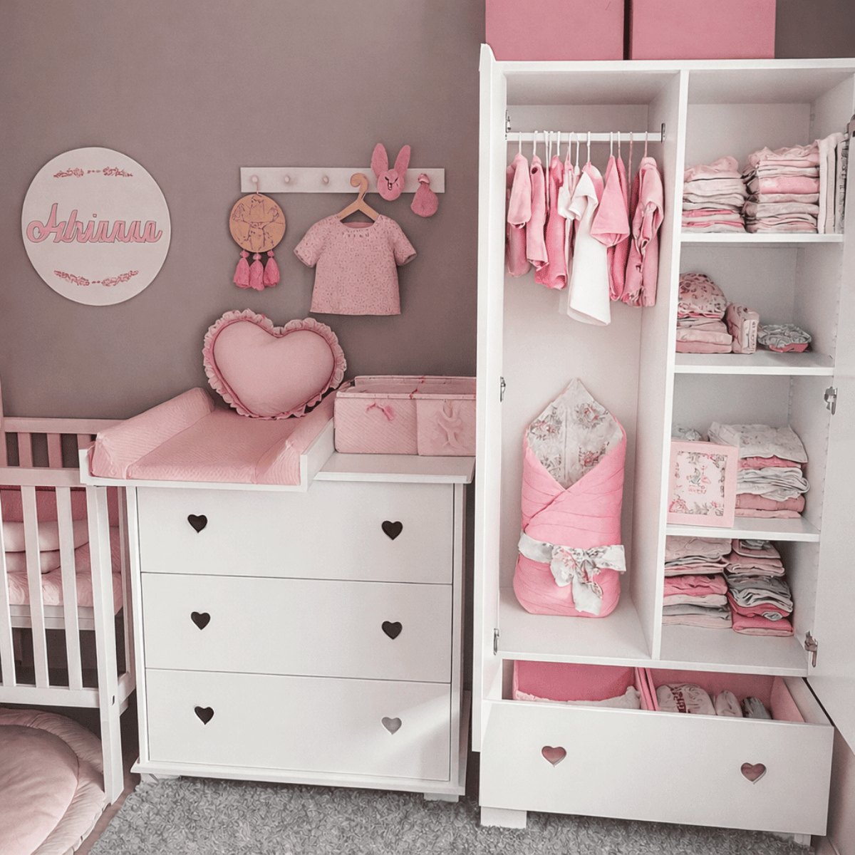 Szafa dla dziewczynki biała z serduszkami HEART FUMIO do pokoju dziecka