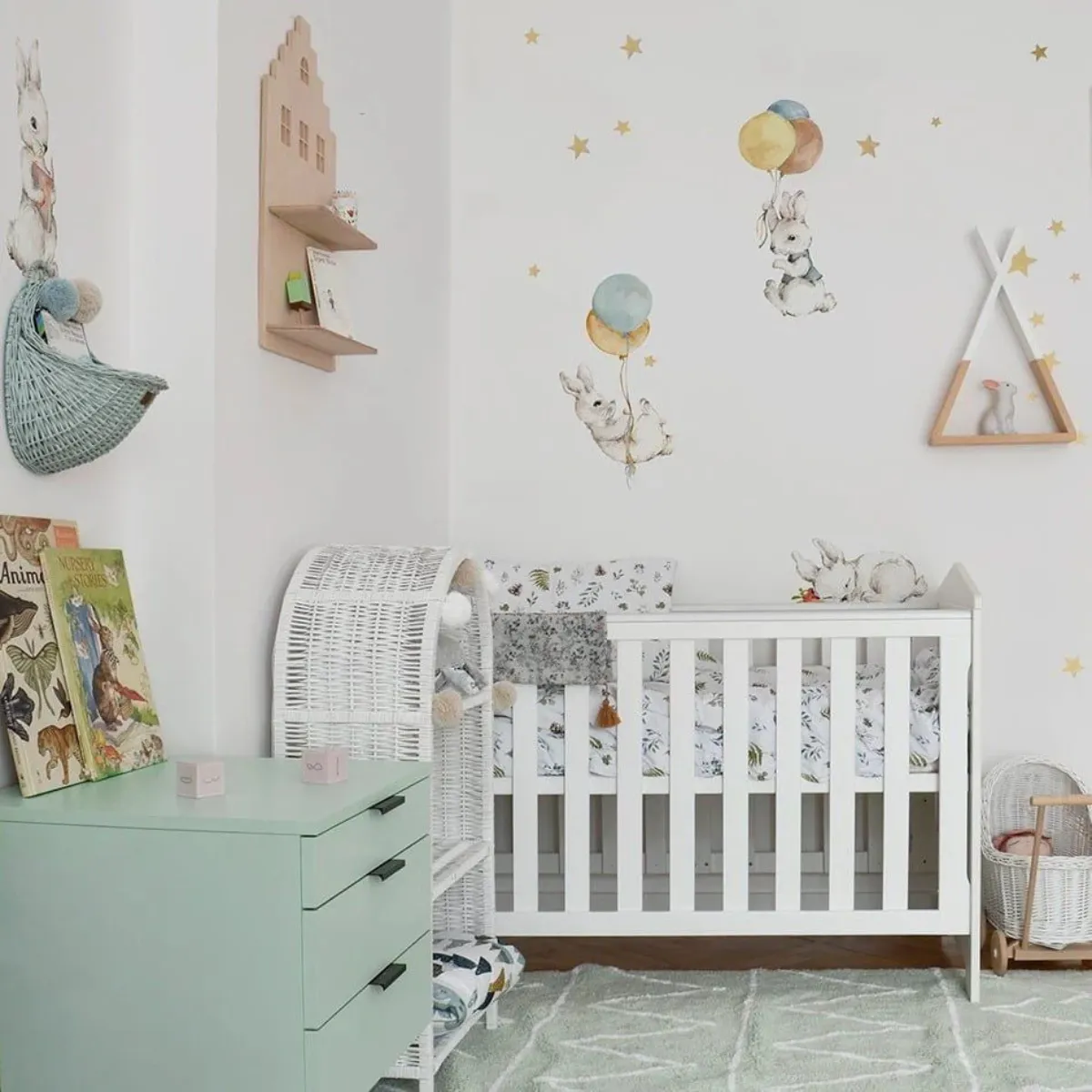 naklejki ścienne White Happy Rabbits Wonderland białe króliczki do pokoju dziecka