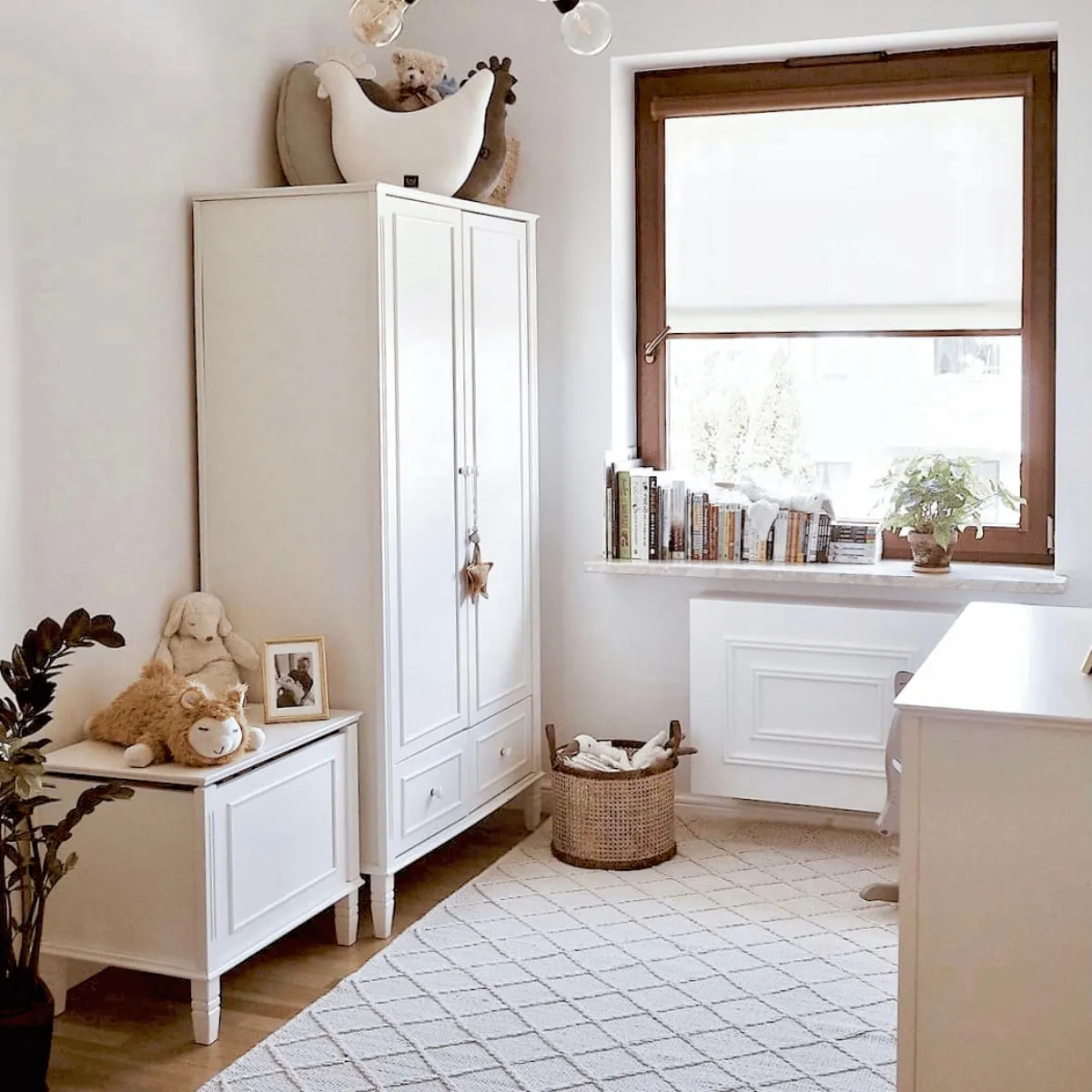 Wymiary skrzyni na zabawki Bianka Novelies białej