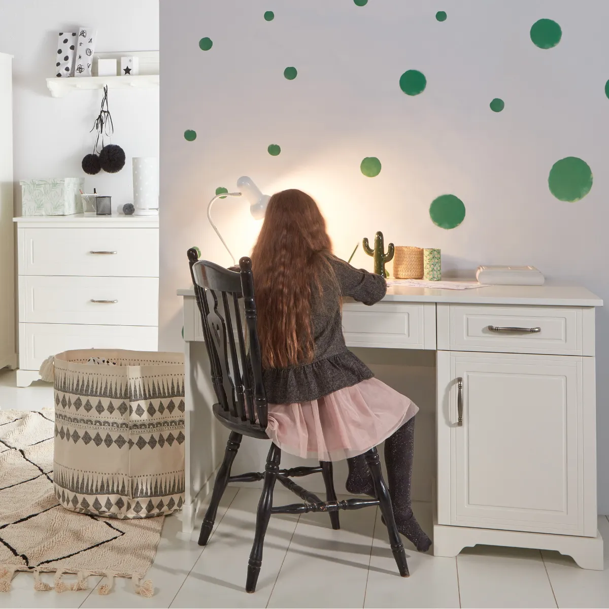 Biurko dziecięce Melody Novelies białe do pokoju dziecka