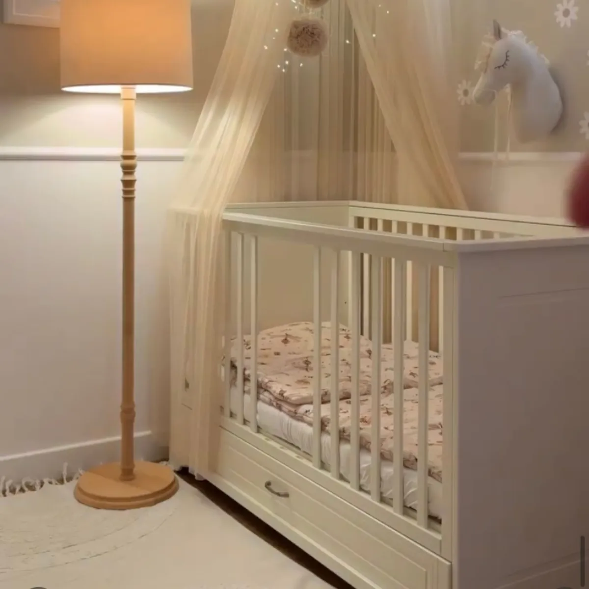 Łóżeczko niemowlęce Melody Novelies 70x140 rosnące z dzieckiem