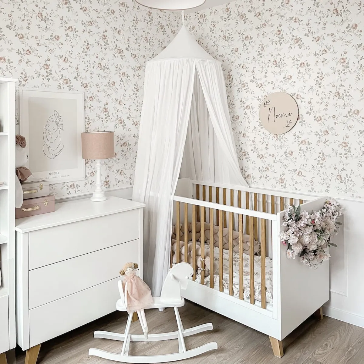 Biała komoda dziecięca Zara Novelies do pokoju dziecka