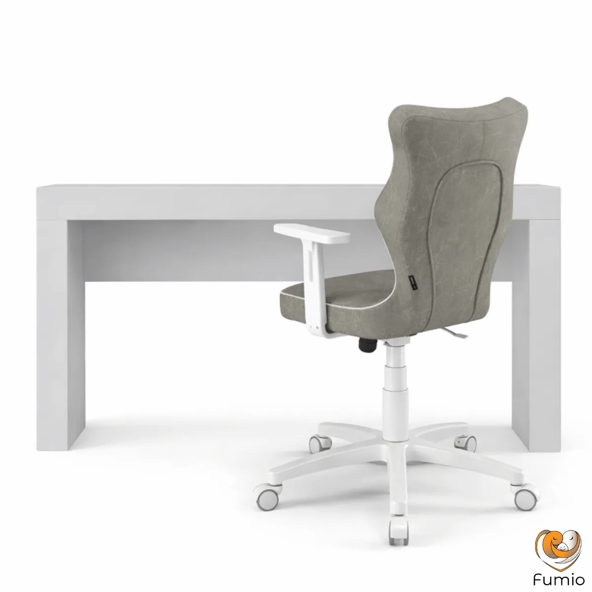 Szare biurko Pinio Calmo w aranżacji pokoju dziecka