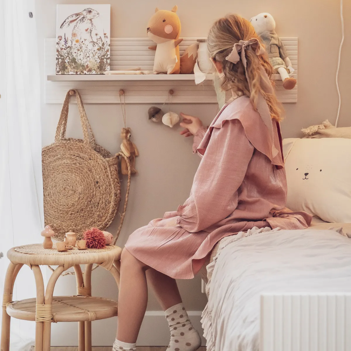 Łóżko dziecięce PINIO MILOO 90x200 białe – stabilna konstrukcja i design