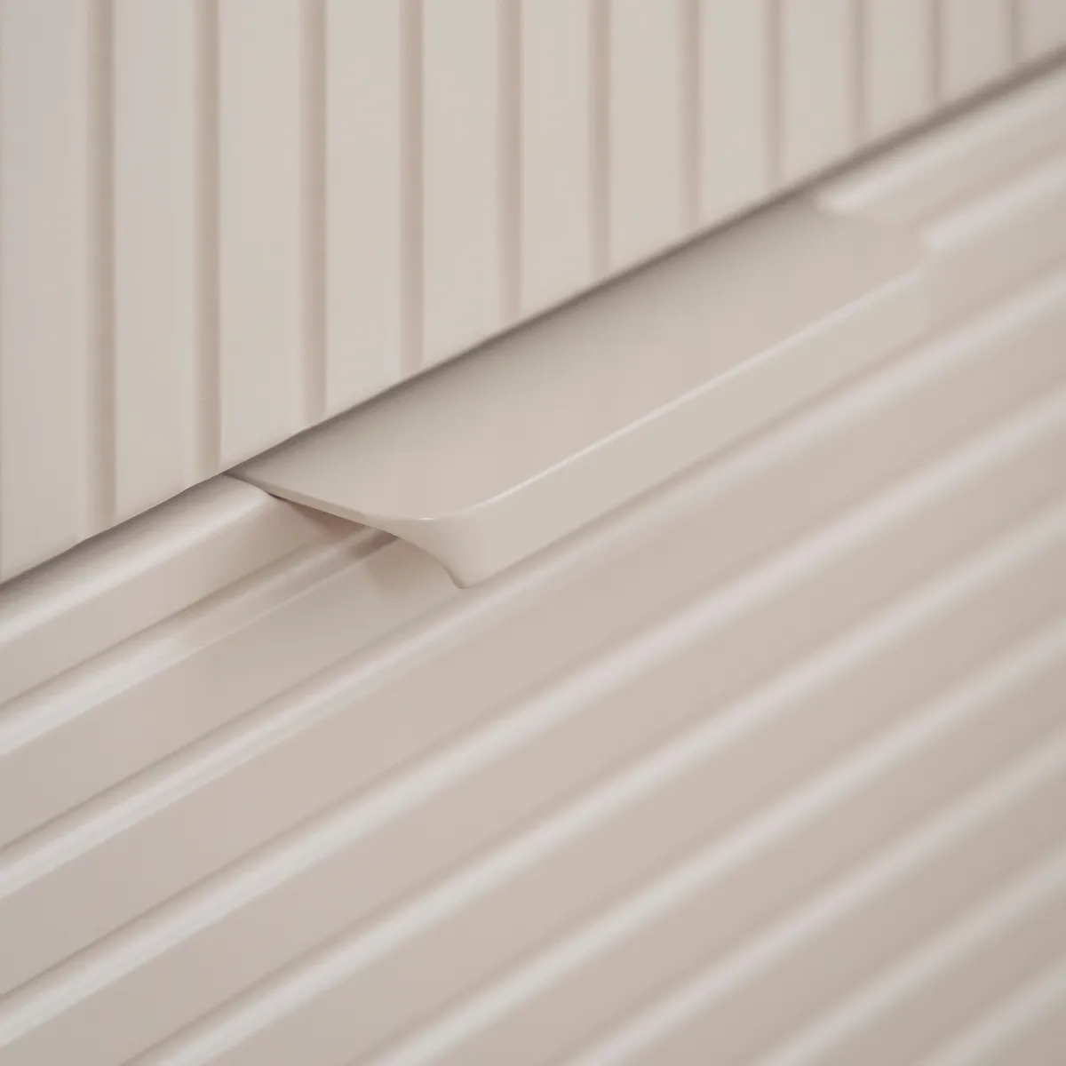 Regał dziecięcy PINIO MILOO szampan w aranżacji pokoju dziecka