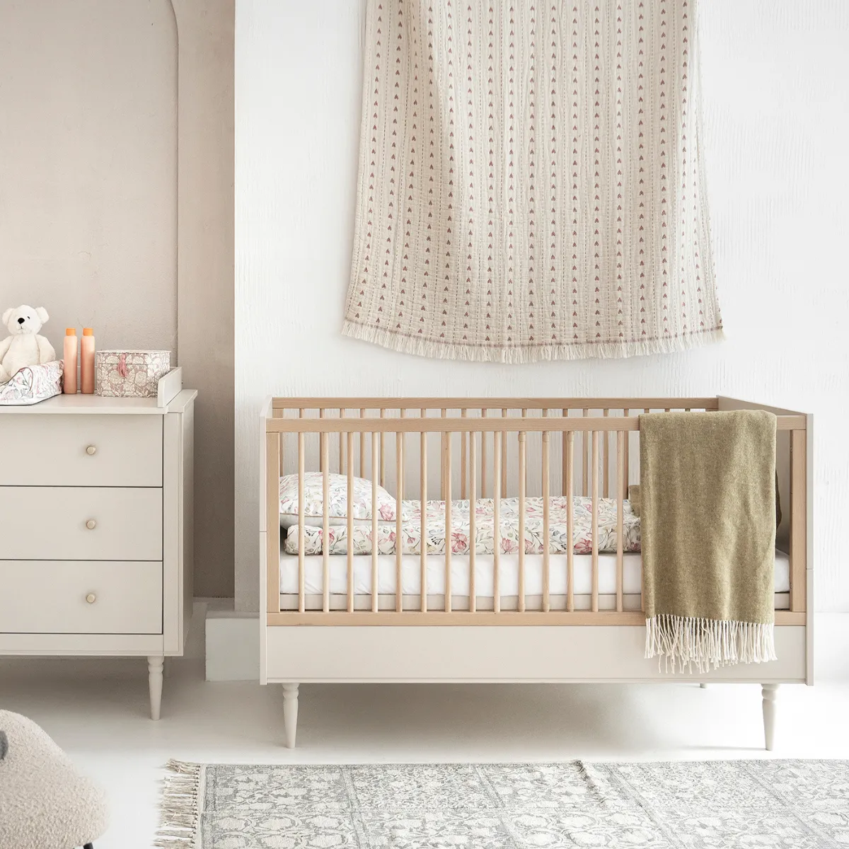 Łóżeczko niemowlęce Pinio Petite 140x70