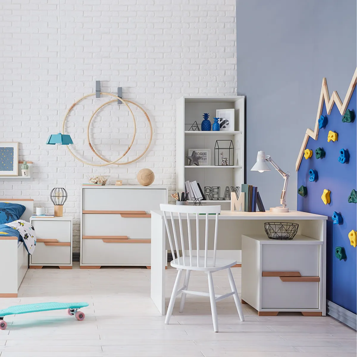 Biurko Pinio Snap do pokoju dziecka