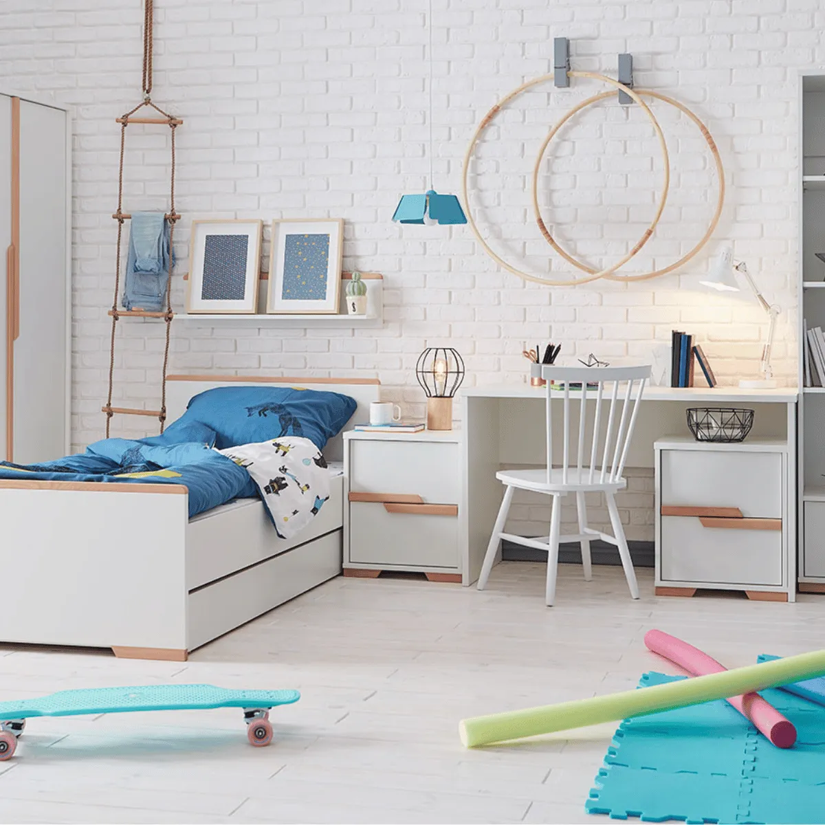 Łóżko Pinio Snap 120x200 do pokoju dziecka