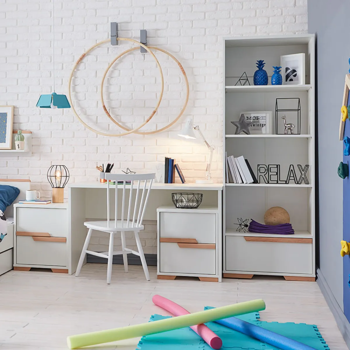 Regał Pinio Snap do pokoju dziecka