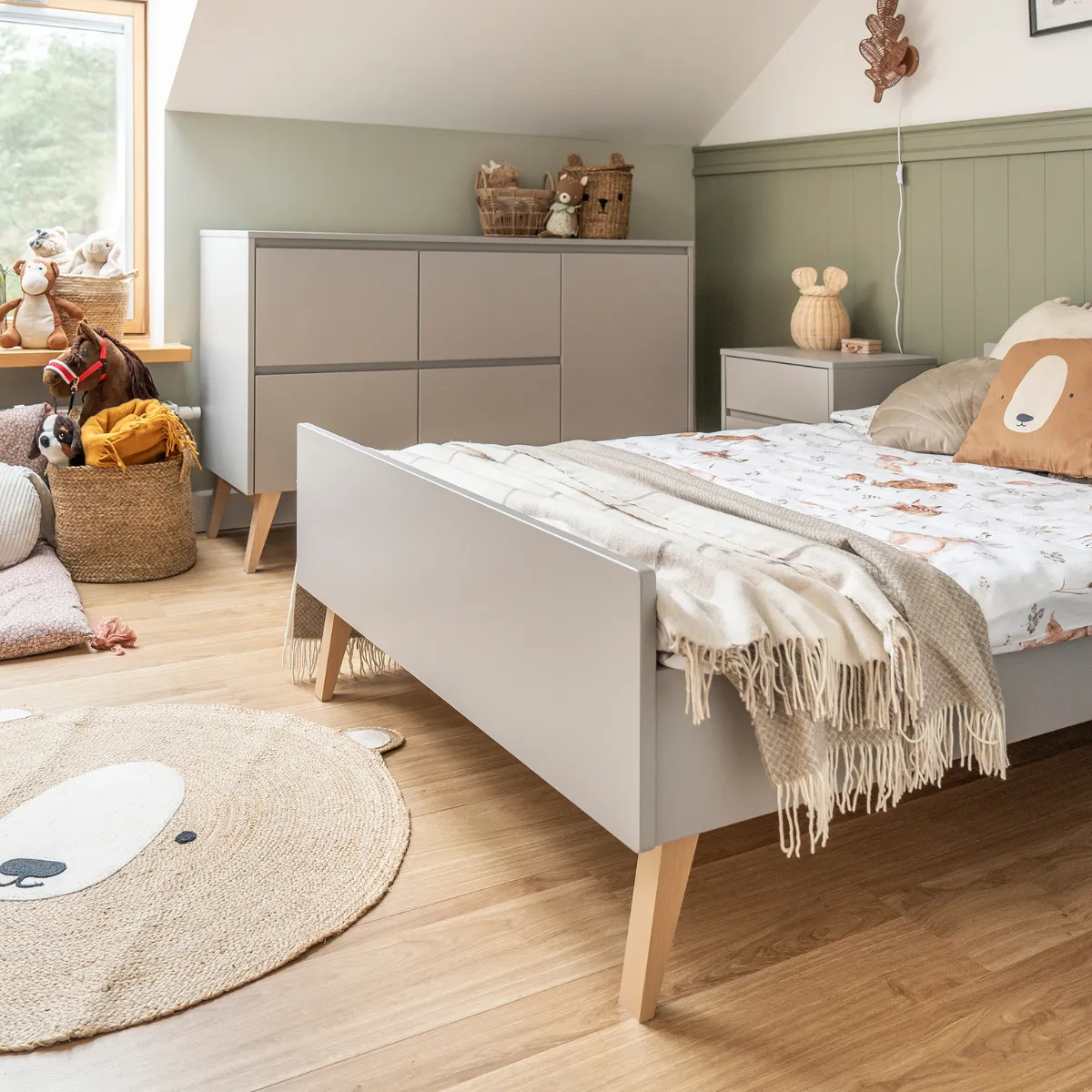 Szare łóżko młodzieżowe PINIO SWING 120x200