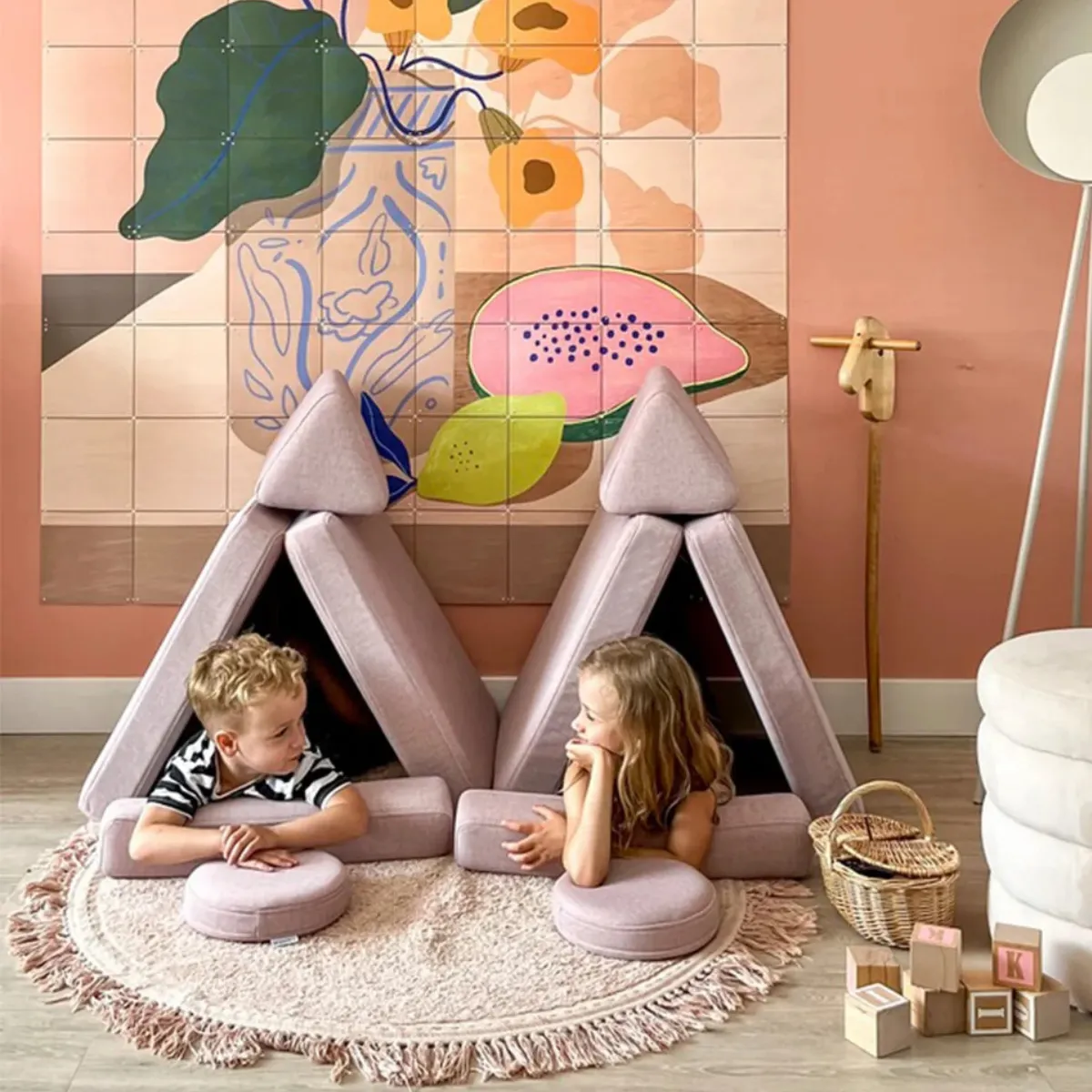 Sofa SHAPPY Mini Ultra Plush różowa ekspozycja FUMIO Warszawa